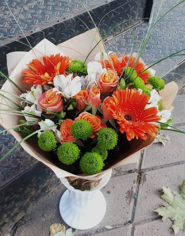 Букет цветов из: Герберы, Хризантемы, Альстромерии и Розы в Советской Ростовской области
