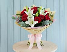 Букет цветов из:  Лилии и Розы #REPLACE_PRED# Советской Ростовской области
