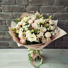 Букет цветов из:  Альстромерии, Розы и Хризантемы в Советской Ростовской области