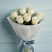 Букет 7 Белых роз Эдлесс Лав в Советской Ростовской области