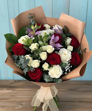 Букет цветов из:  Розы и Альстромерии в Советской Ростовской области