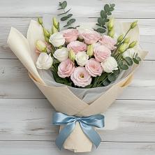 Букет цветов из:  Лизиантусы в Советской Ростовской области