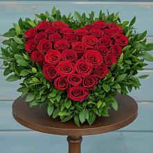 Цветочная композиция из Розы в виде сердца в Советской Ростовской области