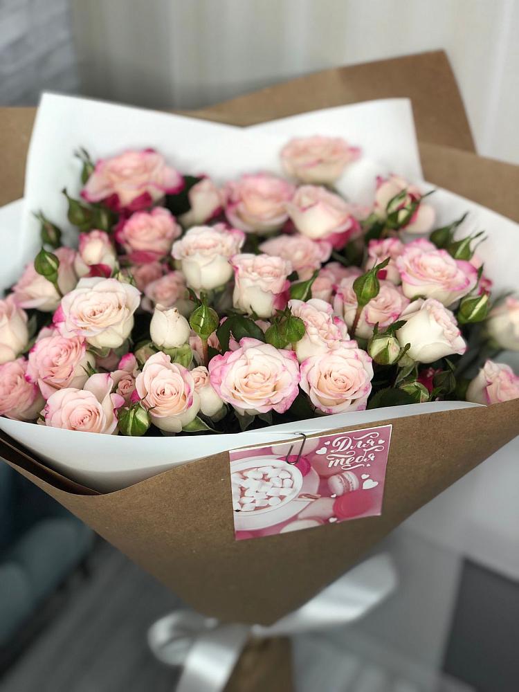 Букет цветов из: Розы в Советской Ростовской области