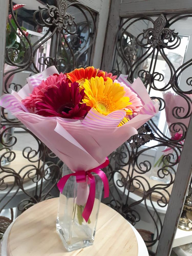 Букет цветов из: Герберы в Советской Ростовской области