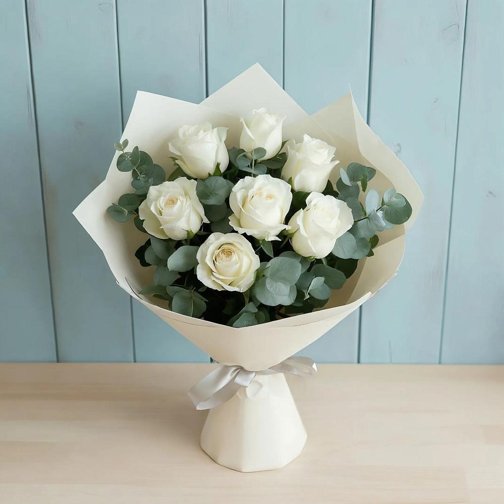 Букет Белые розы в Эвкалипте в Советской Ростовской области