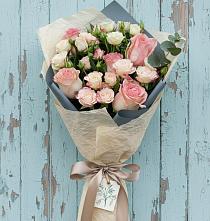 Букет цветов из:  Розы в Советской Ростовской области