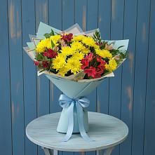 Букет цветов из:  Альстромерии и Хризантемы в Советской Ростовской области