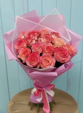 Букет 15 Розовых роз Равель в Советской Ростовской области