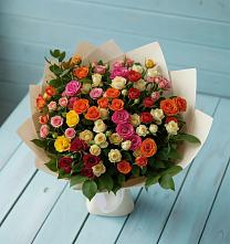 Букет Микс из разноцветных кустовых роз в Советской Ростовской области